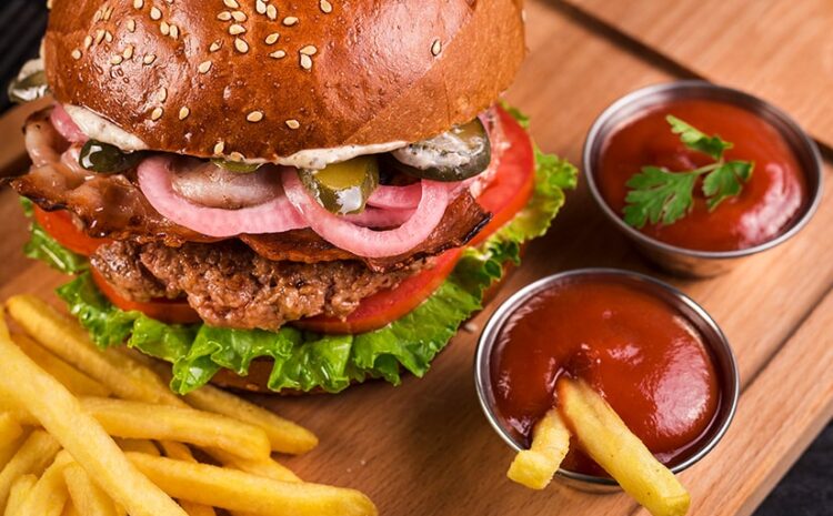 Starbucks invests $100M in new retail startups